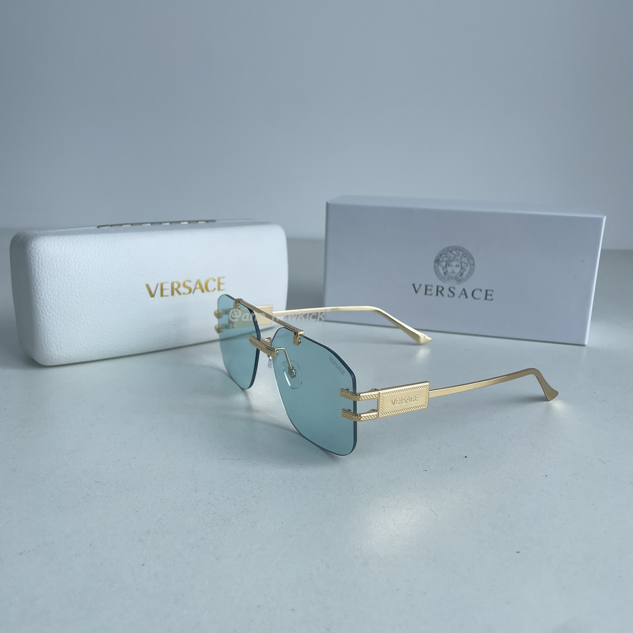 Versace Damier Plaque Sunglasses Black Gold (3) - www.newkick.vip